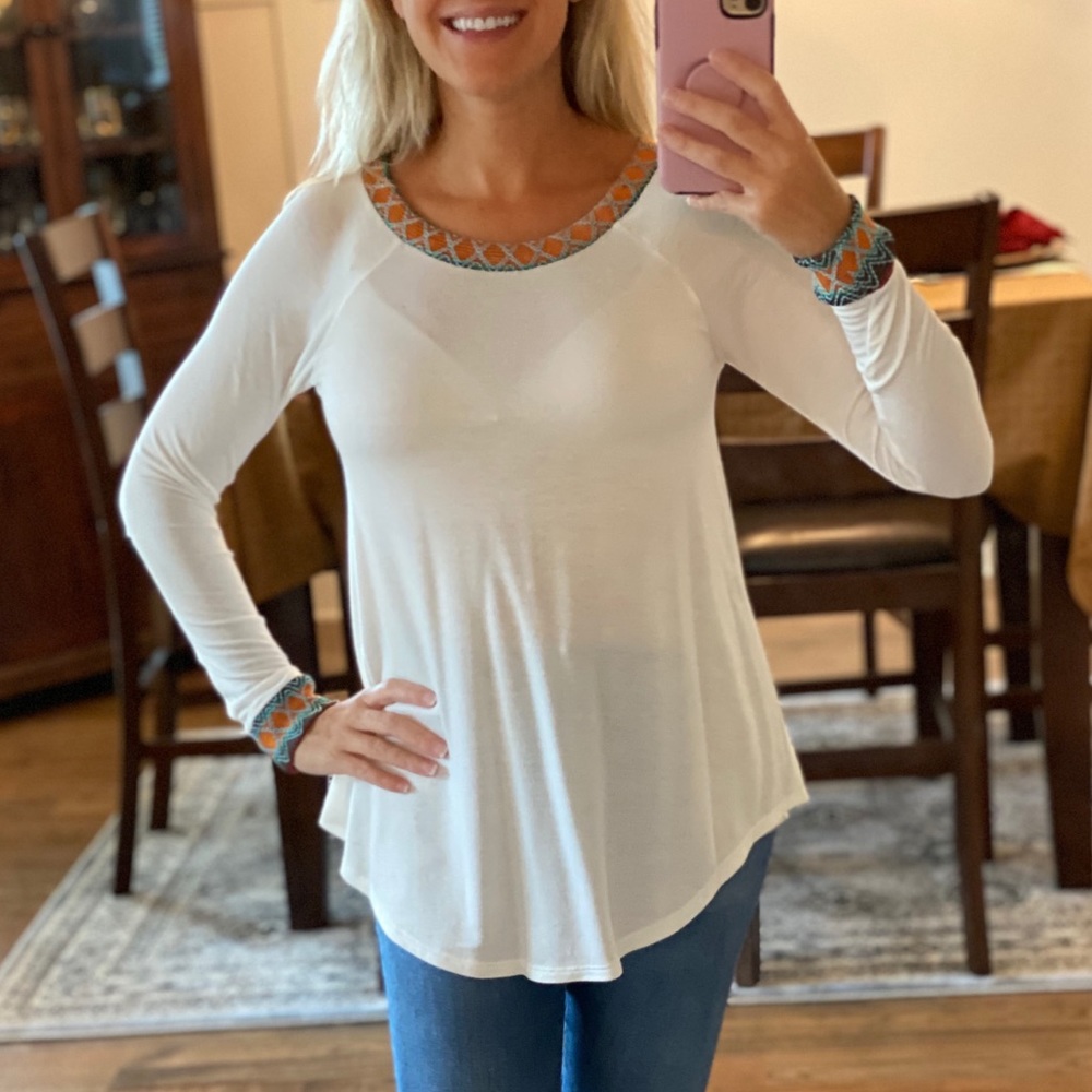 Boutique white shirt with colored sleeves and back